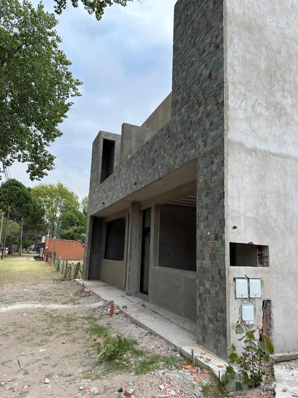 Obra con laja San Luis verde - Piedras Canning