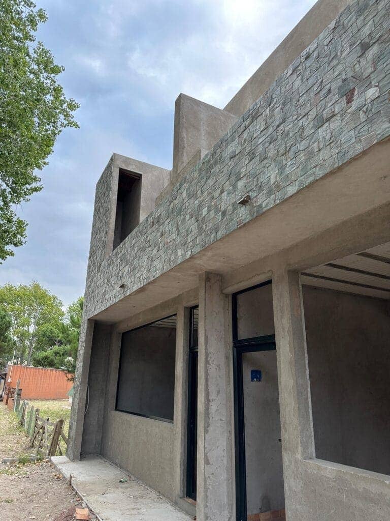 Obra con laja San Luis verde - Piedras Canning foto 3