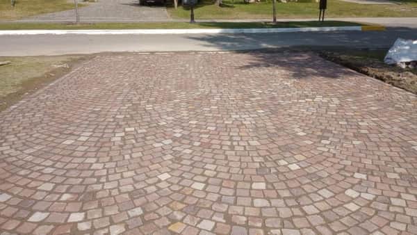 Proyecto con Porfido Mixto 10×10 - Piedras Canning